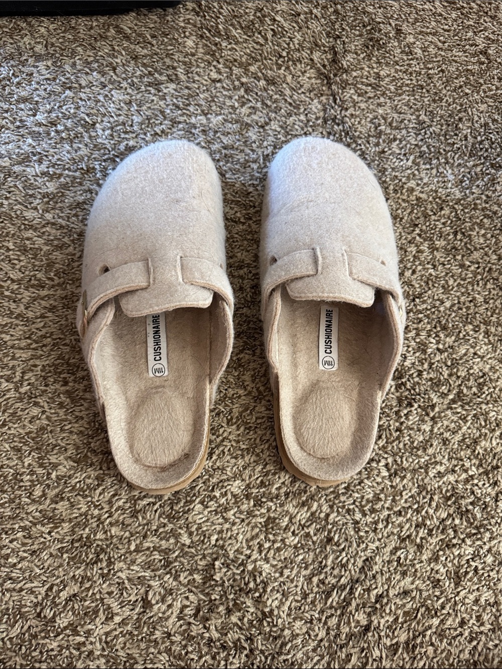 Cushionaire Women's Cream Slip-On Clog Mules